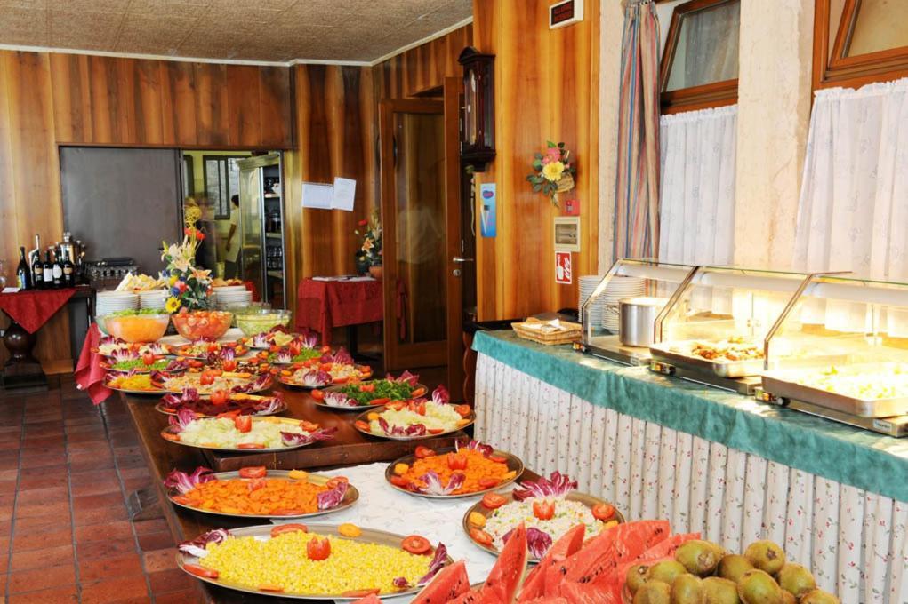 Park Hotel Jolanda Сан-Дзено-ди-Монтанья Экстерьер фото