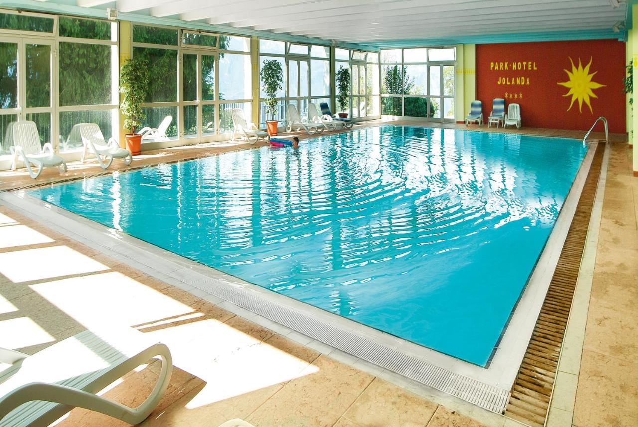 Park Hotel Jolanda Сан-Дзено-ди-Монтанья Экстерьер фото
