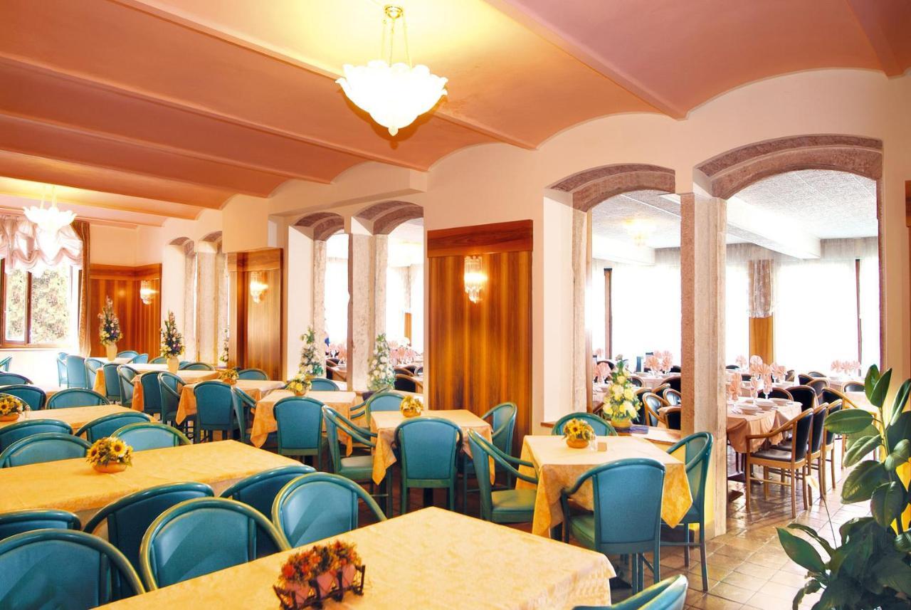 Park Hotel Jolanda Сан-Дзено-ди-Монтанья Экстерьер фото